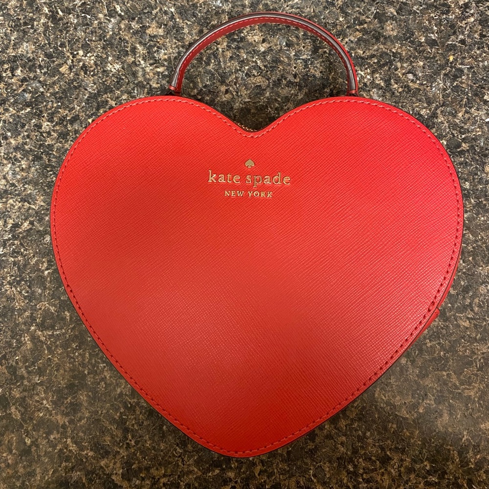 Kate Spade Love Shack Heart Crossbody. True Red.
